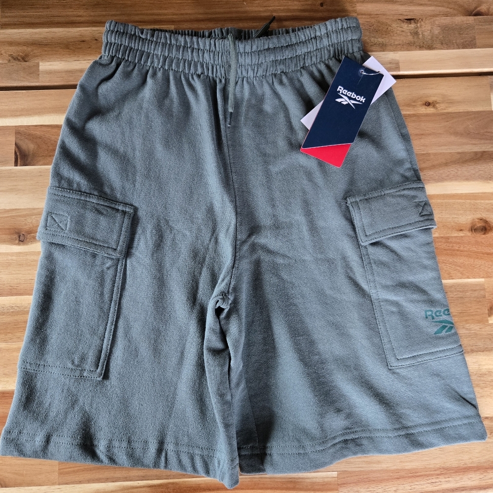 Reebok Kids Olive Green Cargo Shorts With Two Pockets Drawstring Size Small 8